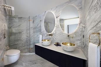 Sura Design Hotel & Suites
