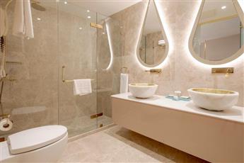 Sura Design Hotel & Suites