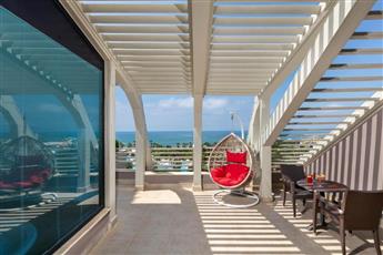 Susesi Luxury Resort