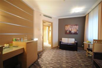 SV Business Hotel Taksim 4*