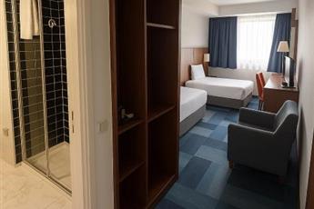 Taksim Express Hotel 4*