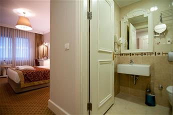 Taksim Metropark Hotel