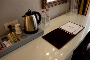 Taksim Metropark Hotel