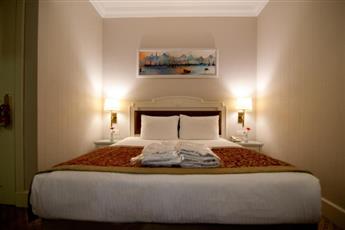 Taksim Metropark Hotel