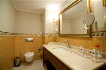 Taksim Metropark Hotel