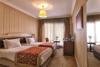 Taksim Metropark Hotel