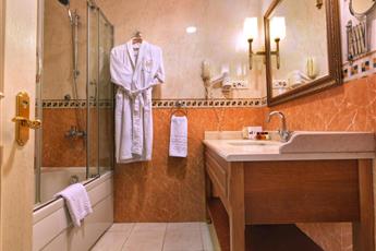 Taksim Metropark Hotel