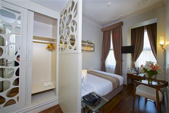 Taxim Lounge Hotel 4*