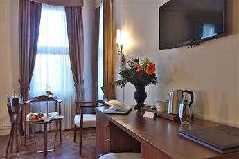 Taxim Lounge Hotel 4*