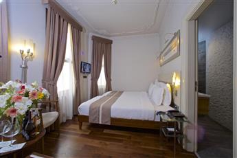 Taxim Lounge Hotel 4*