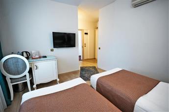 Taximtown Hotel