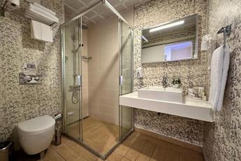 Tempo Hotel 4Levent 3*