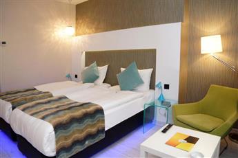 Tempo Hotel 4Levent 3*