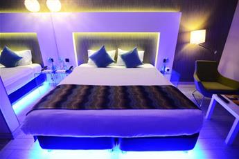 Tempo Hotel 4Levent 3*