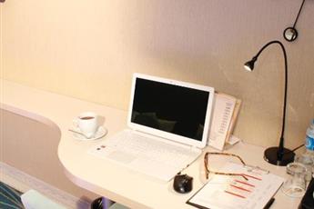 Tempo Hotel 4Levent 3*