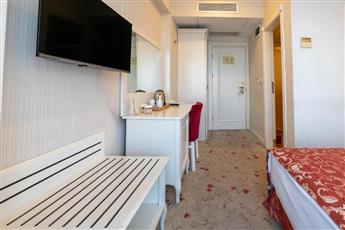 The And Hotel