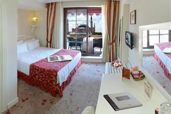The And Hotel