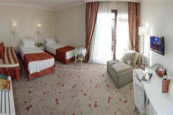 The And Hotel