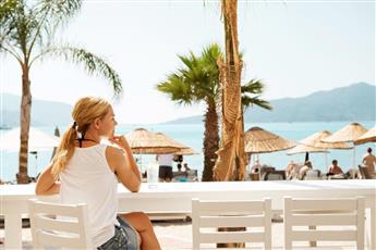 The Beachfront Hotel - Adults Only 16+