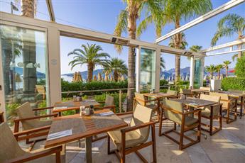 The Beachfront Hotel - Adults Only 16+