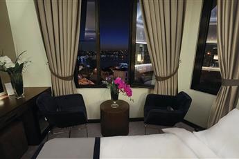 The Biancho Hotel Pera