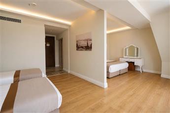 The Biancho Hotel Pera