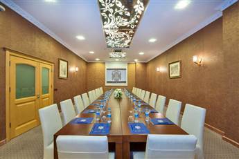 The Byzantium Hotel & Suites 4*