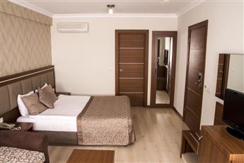 The Corner Park Hotel 4*