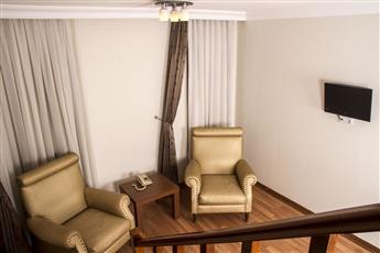 The Corner Park Hotel 4*