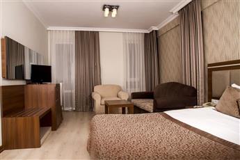 The Corner Park Hotel