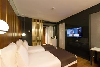 The Craton Hotel