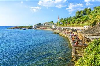 The Grand Blue Sky International Hotel 4*