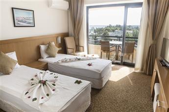 The Holiday Resort 4*