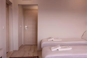 The Lola Hotel
