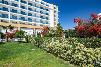 The Lumos Deluxe Resort Hotel 5*