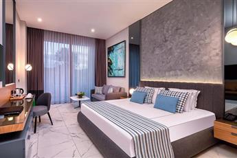 The Norm Collection Door'a 5*