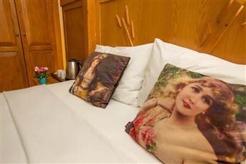 The PeraPort Hotel 3*