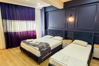 The Reina Hotel