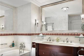 The Ritz-Carlton, Istanbul 5*