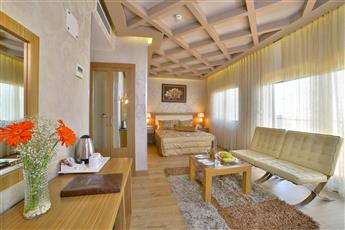 The Time Hotel Old City 4*