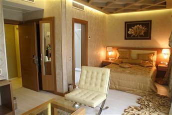 The Time Hotel Old City 4*