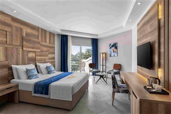 The V Luxury Resort Sahl Hasheesh 5*