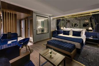 The Wings Hotels Karakoy 4*