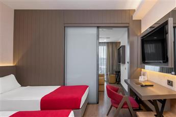 The X Belek