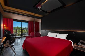 The X Belek