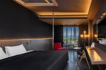 The X Belek
