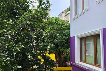 The Zanadu Hotel