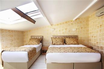 Theodian Hotel