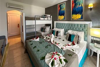 Tiana Beach Resort 4*