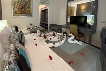 Tiana Beach Resort 4*